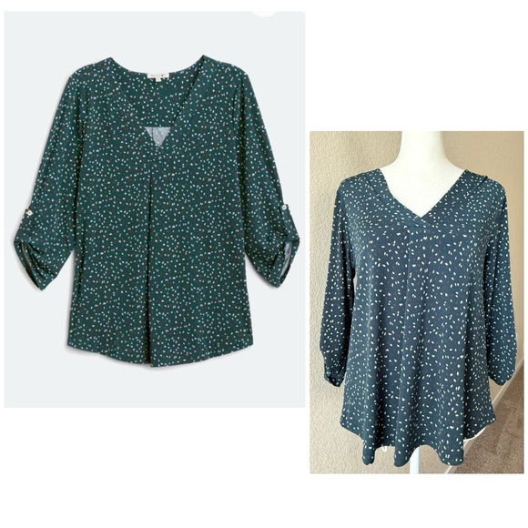 NWT Beacon Patty Roll Tab Knit Top Dark Green Polka Dot V-Neck XS Petite - Picture 1 of 8